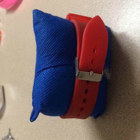 Watch - Picture 2 of 2